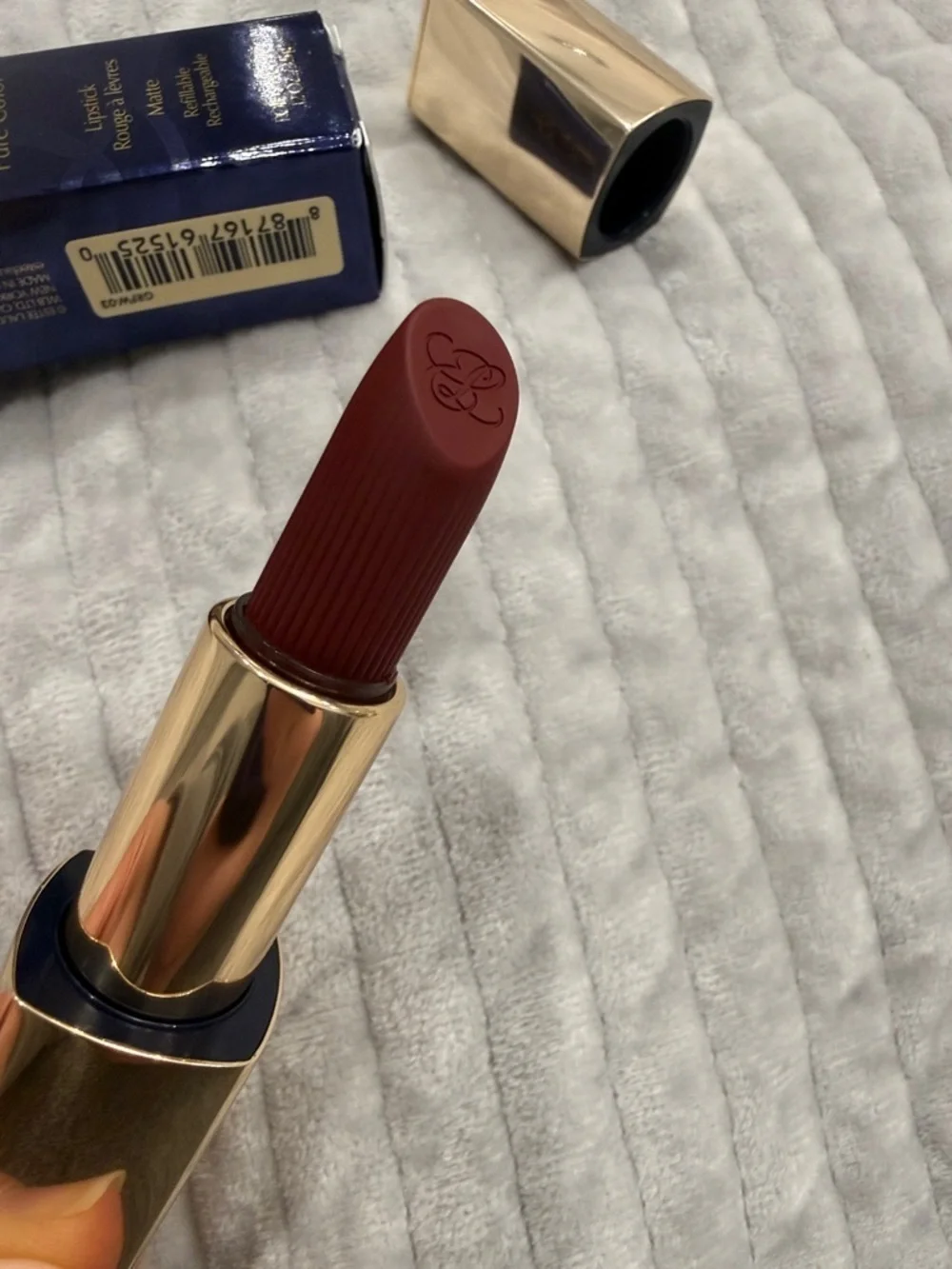 New in a box Estée Lauder Pure Color matte Lipstick in color power kiss 888